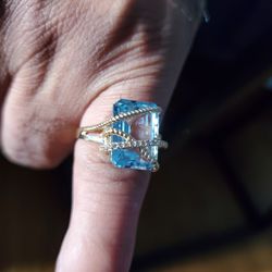 14kt Gold AQUAMARINE RING