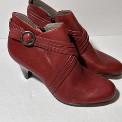 BORN Biddy crimson red leather criss cross strap boots booties 2.75" heels sz 9