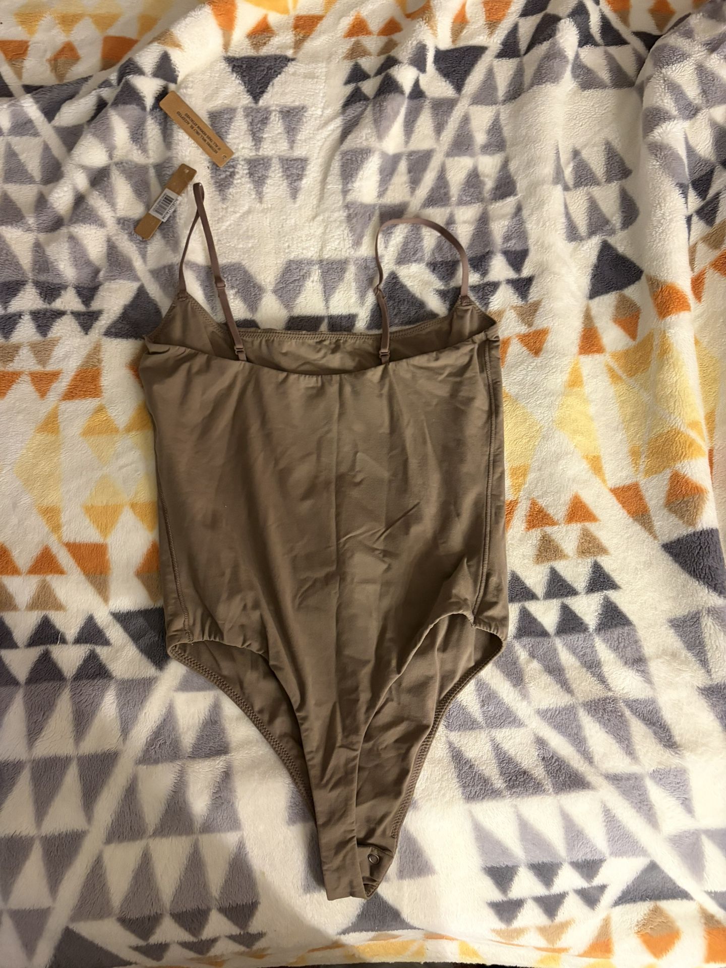 🤎SKIMS Body Suit
