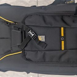 Ruggard Lynx 75 SlingPack DSLR 17" Laptop Large Backpack Black