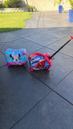 Kids luggage