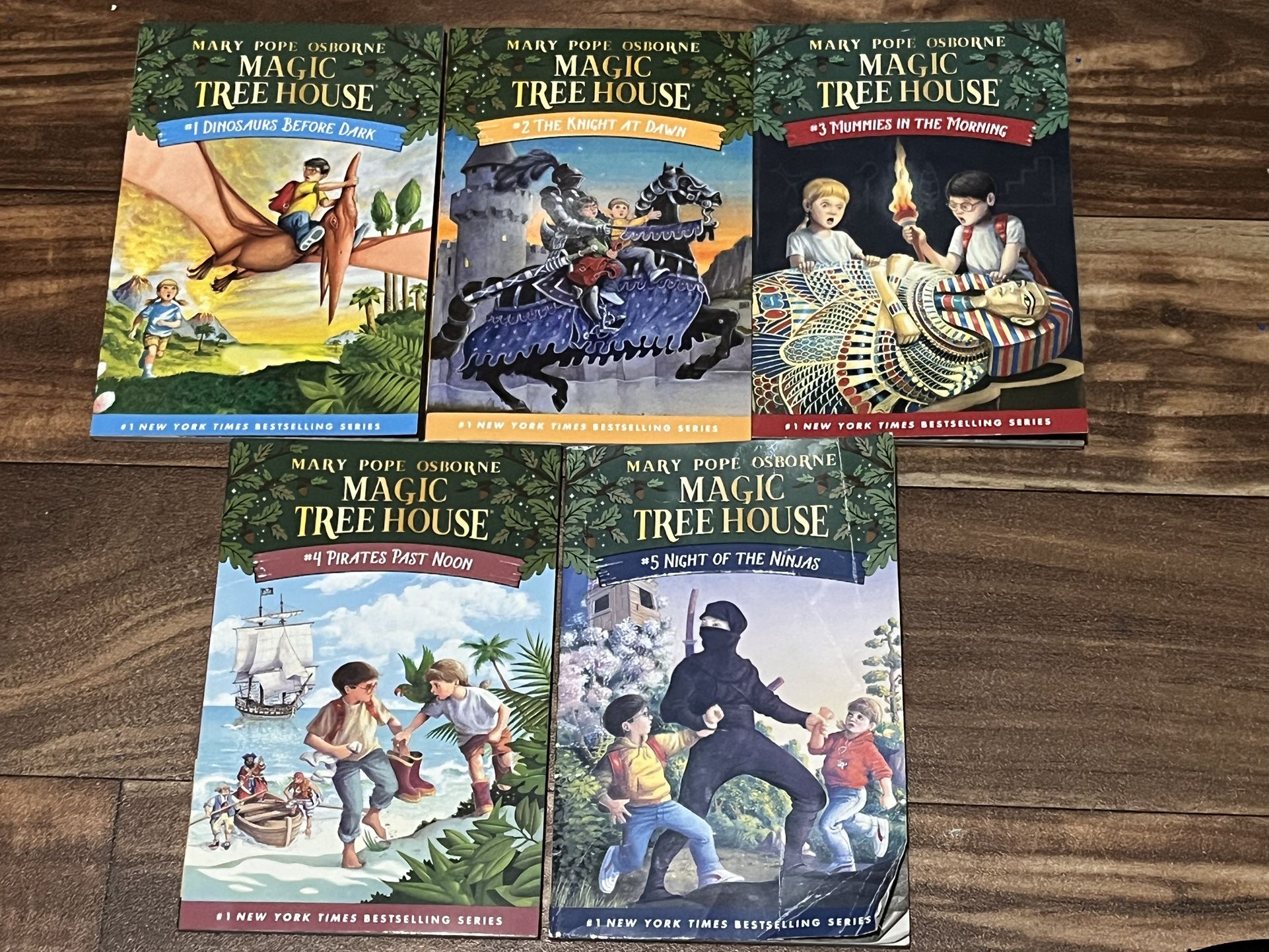 Book Collection Of “Tree House” 1-5