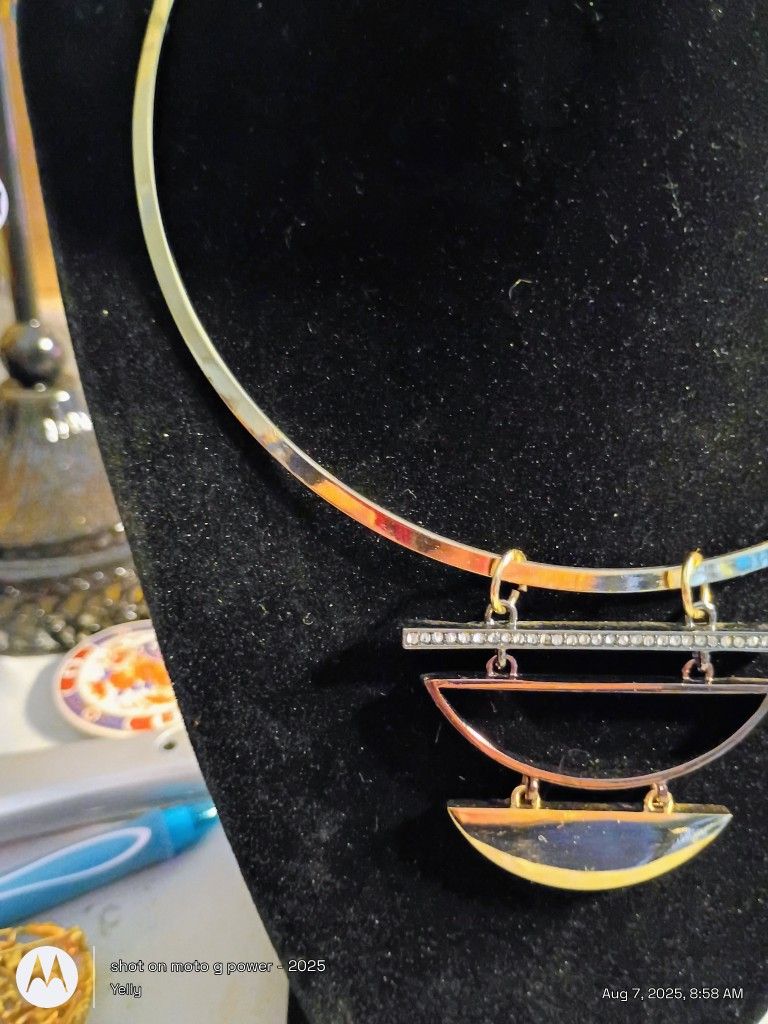 Gold Tone Solid Necklace W Geometric Pendant