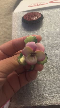 Vintage Cara Staffordshire England Pansy Flower Pin Brooch Purple