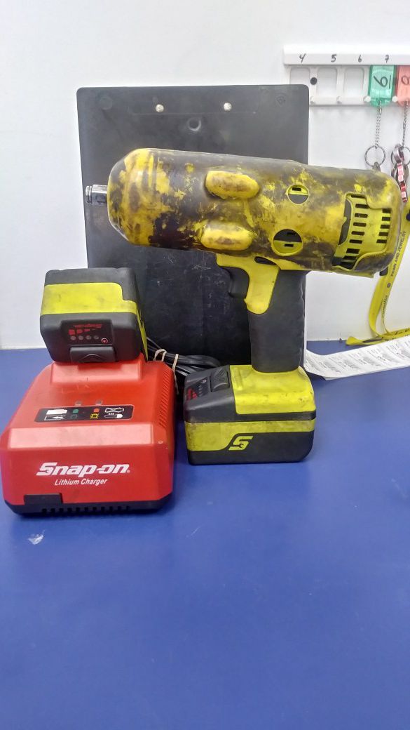 SNAP ON DRILL