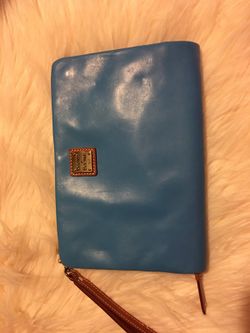 Dooney & bourke wristlet/ clutch