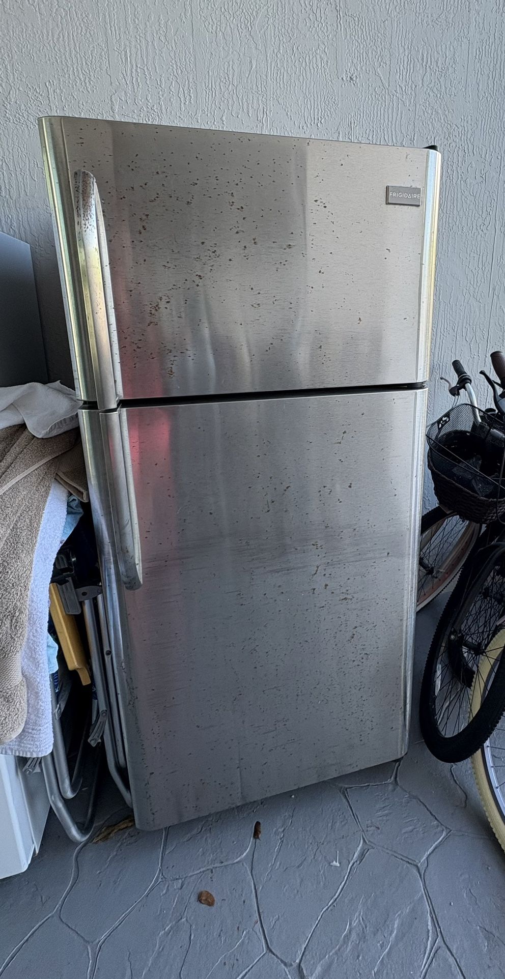Refrigerator
