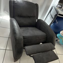 Free! Black Sofa Recliner