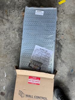 Wall Control Metal Pegboard Kit 32" x 32" Galvanized Tool Storage Set (30-WGL-200)