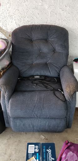 Lazy boy electric recliner. Works