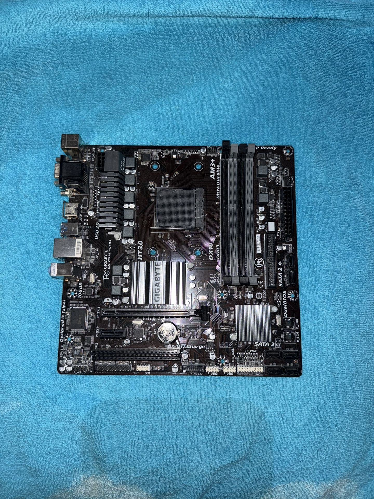 Gigabyte GA-78LMT-USB3 Am3 Microatx Motherboard