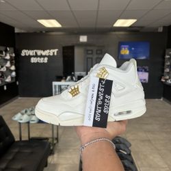 Jordan 4 Metallic Gold Size 6y (7.5w) Available In Store!