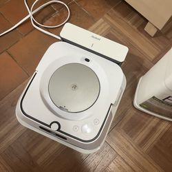 Wi-Fi Connected Braava jet m6 Robot Mop 