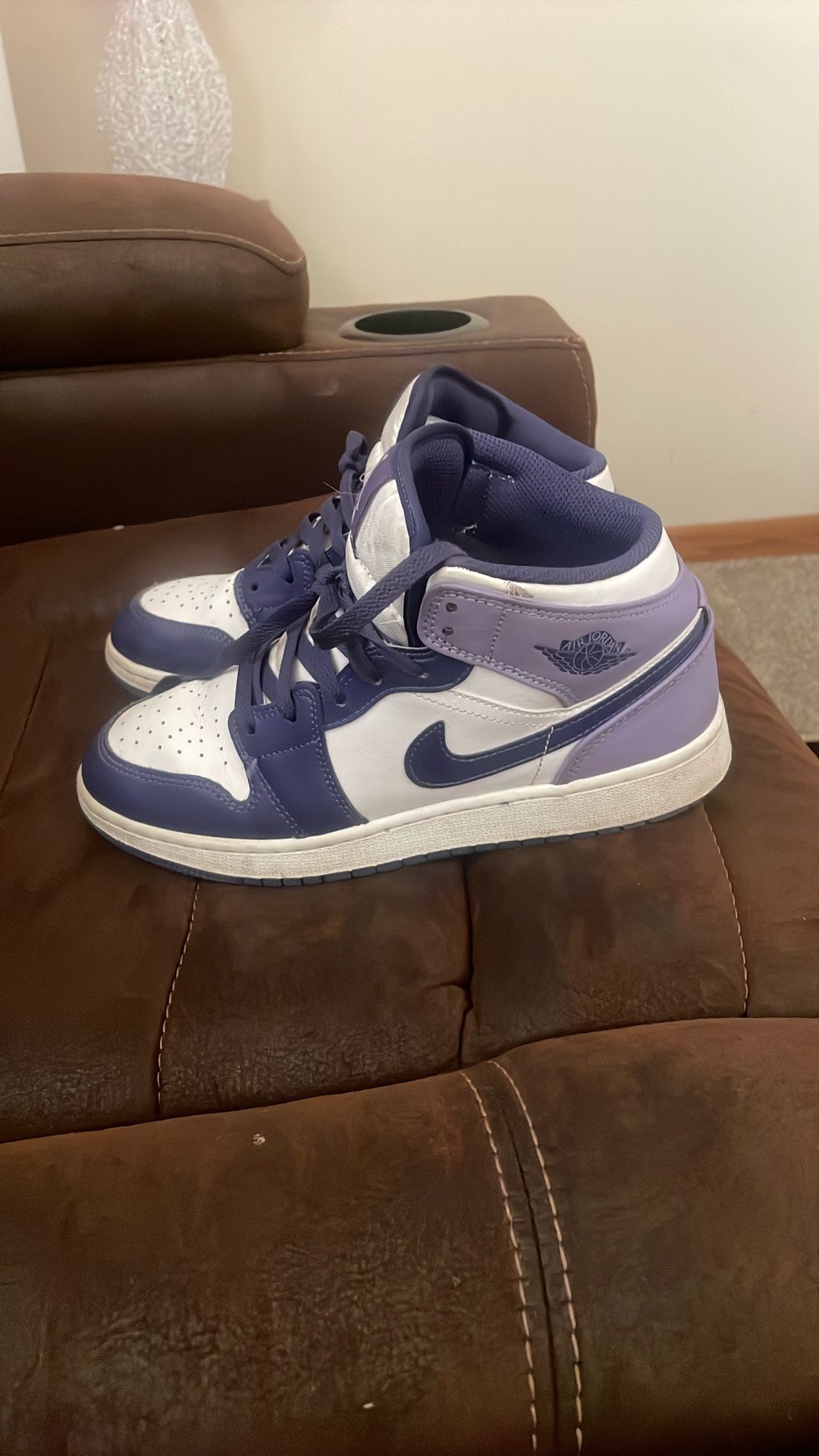 Size 6 for Kids Jordan 1 Purple And White