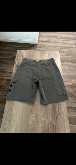 Mens short size 34