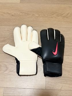 Nike Gunn Cut Pro Player Edition Goalkeeper Gloves Size 11