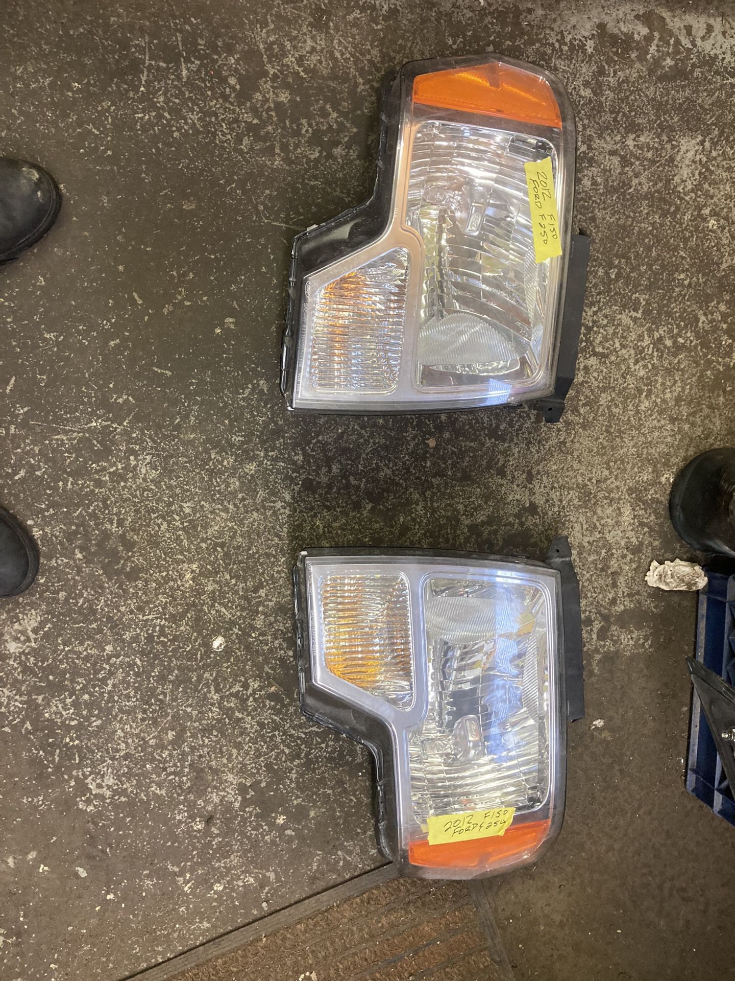 2012 Ford F150 F250 Headlights Like New 
