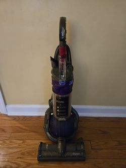 Dyson DC24 Ball Vaccum