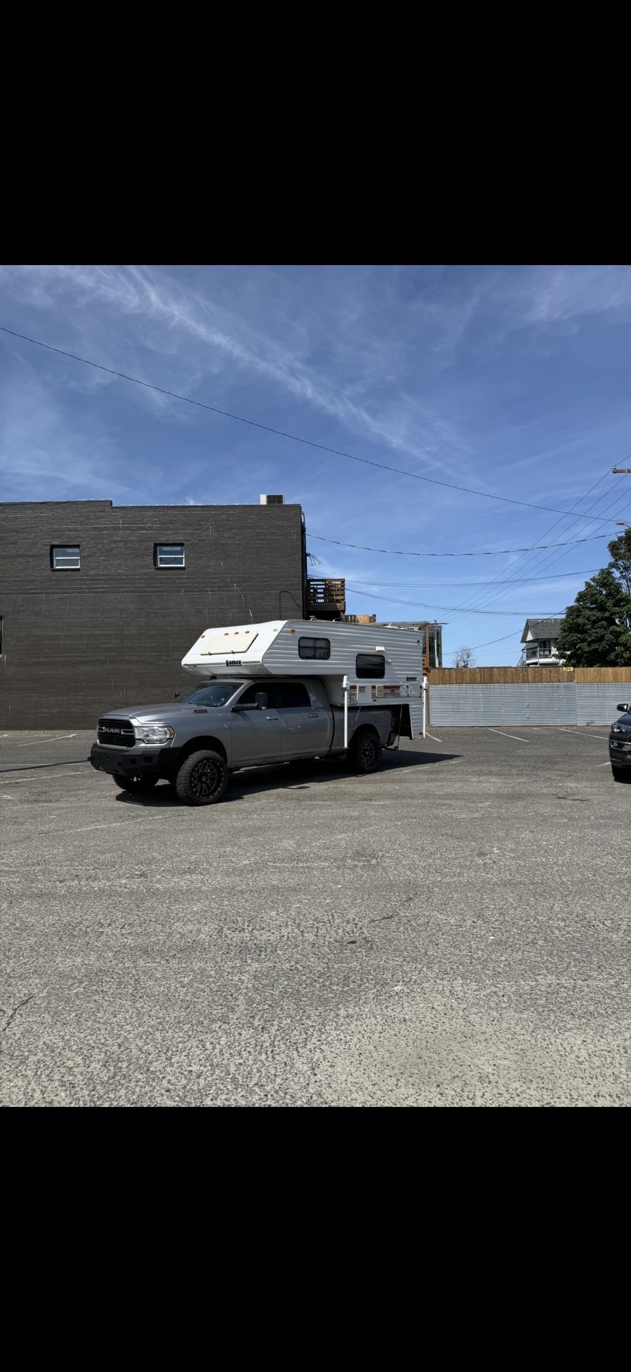 1997 Lance Inbed Camper