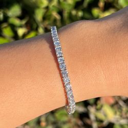 Moissanite Tennis Bracelet - 1 CT - VVS - 6-8 inches