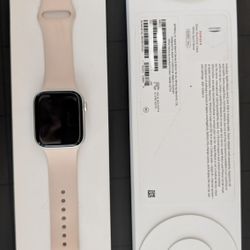 Apple Watch 8 45mm LTE cellular Like New in box