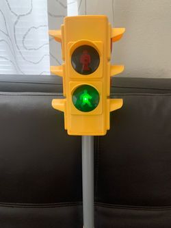 Traffic signal with lights
