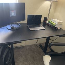 Standing desk