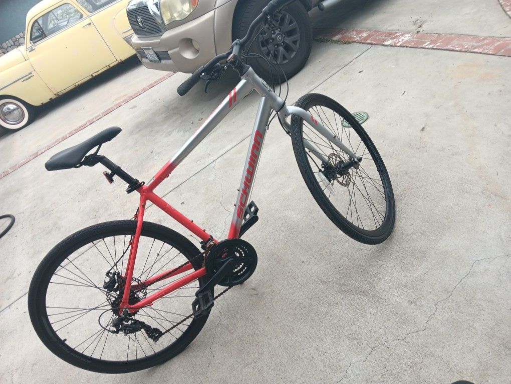 26 Schwinn Circuit 700C  7 Speed 