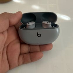 Beats Studio Buds 