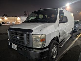 2010 Ford E-250