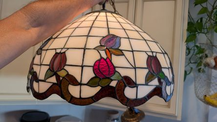 Beautiful Tiffany style dome shade lamp pendant light fixture stained glass slag no cracks leaded Tiffany's