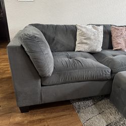 Gray Sectional Couch with Chaise & Ottoman – Worn but Functional