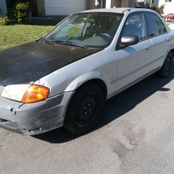 2000 Mazda Protege 