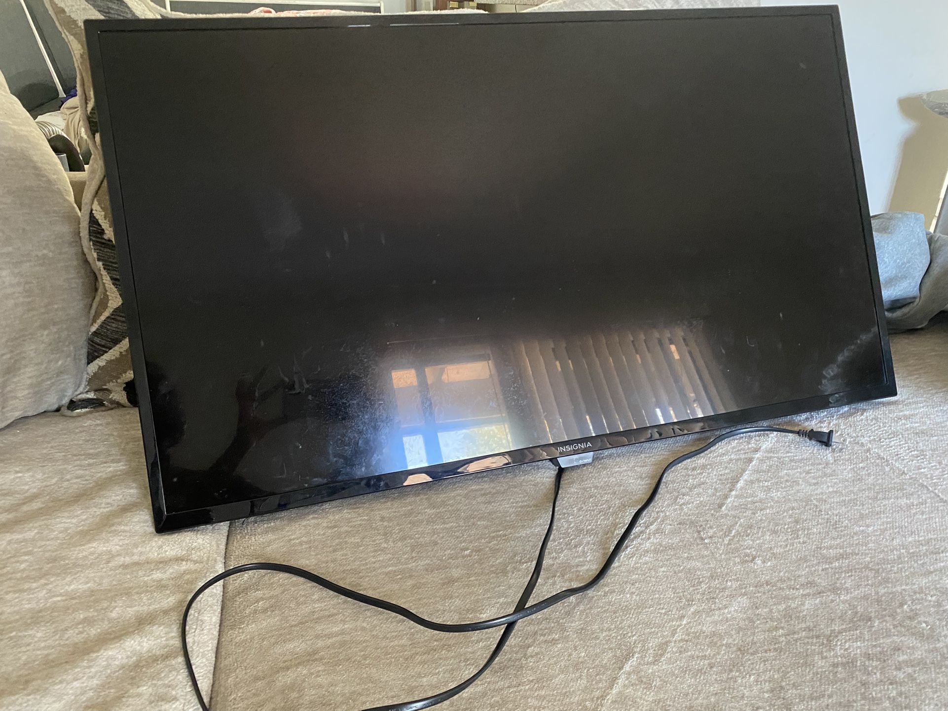 insignia tv smart tv 32 inches