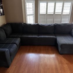 $1250 Sectional Couch (Great Condition) 