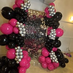 Shimmer Wall And Balloons 