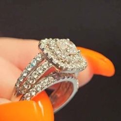 Round Diamond Bridal Set Ring