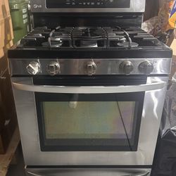 LG Dual Electric And Gas Stove