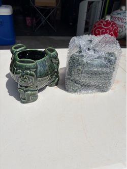 Trader Sam’s 3rd Edition Uh-oa mug
