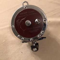 Penn 113H Special 4/0 Senator w/ Tiburon Frame