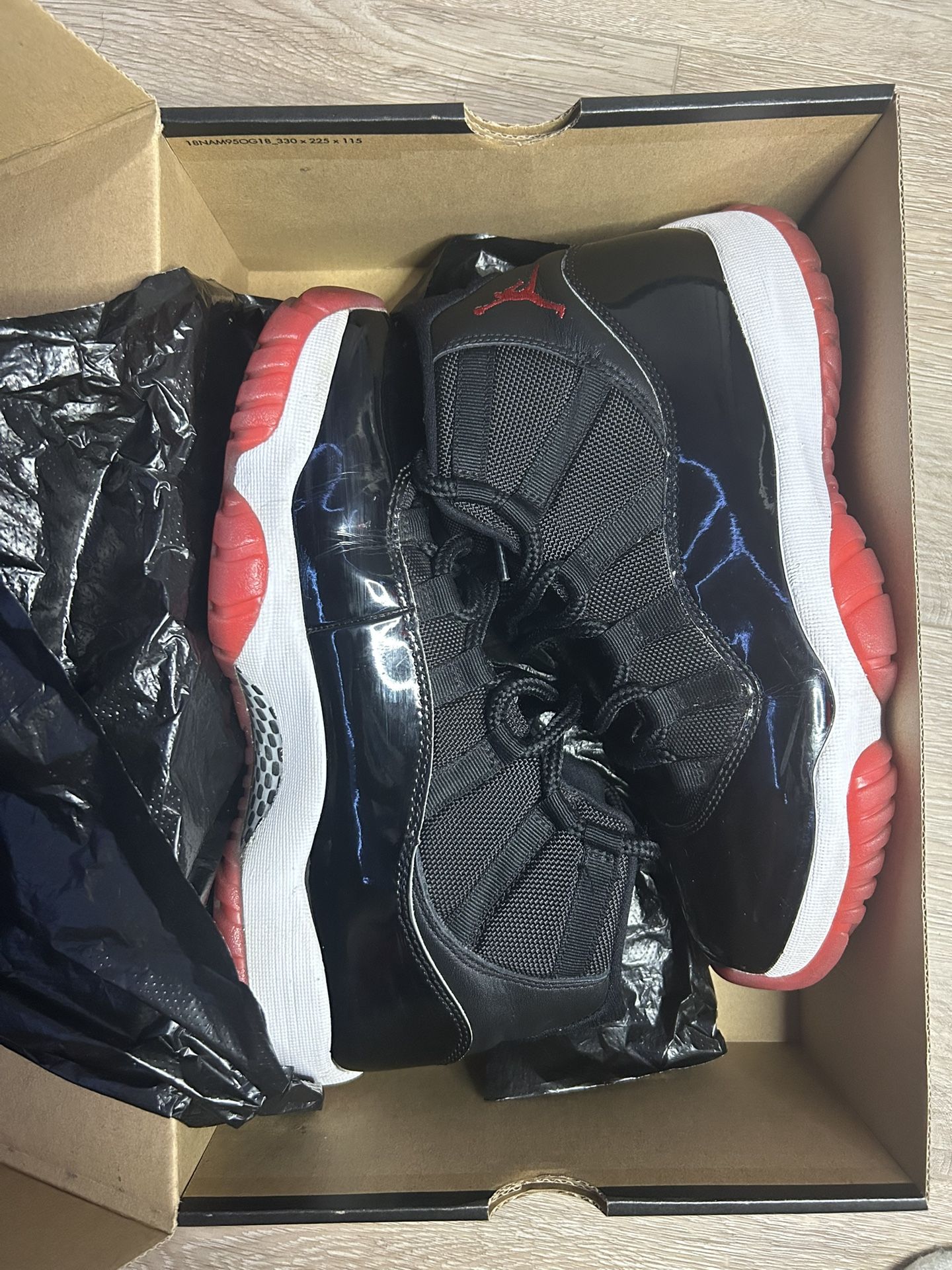 Jordan 11 Bred Retro Size 8