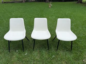 white faux leather dining chairs
