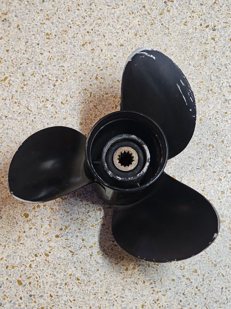 Solas aluminum 3 blade prop 13.25X17
