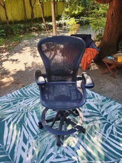 Herman Miller Aeron Classic