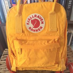 Fjällräven Kånken Mini Backpack – Yellow – Authentic