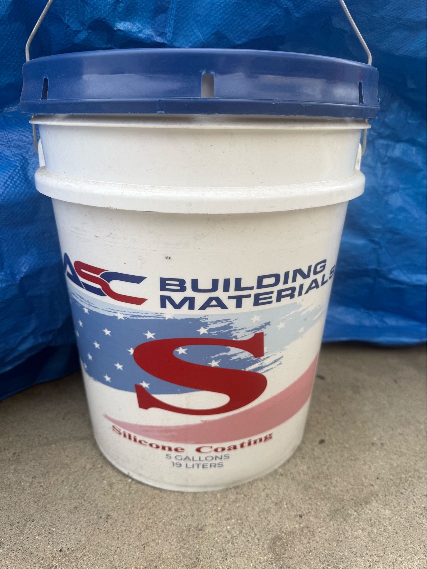 Roof silicone new bucket