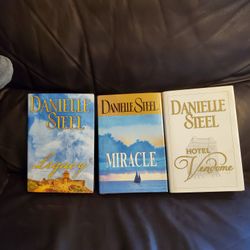 3 DANIELLE STEELE HARD COVER NOVELS
