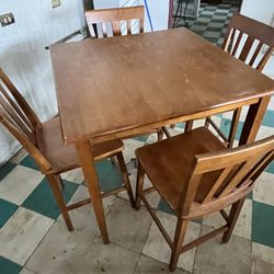 Table/4 Bar Stool height Chairs