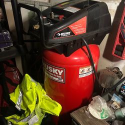 Conpresor husky 32galones