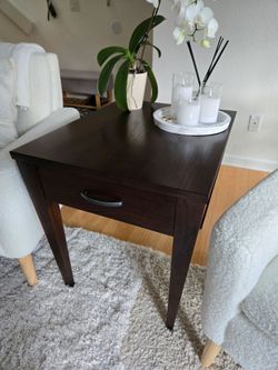 Ethan Allen Horizons rectangle side table